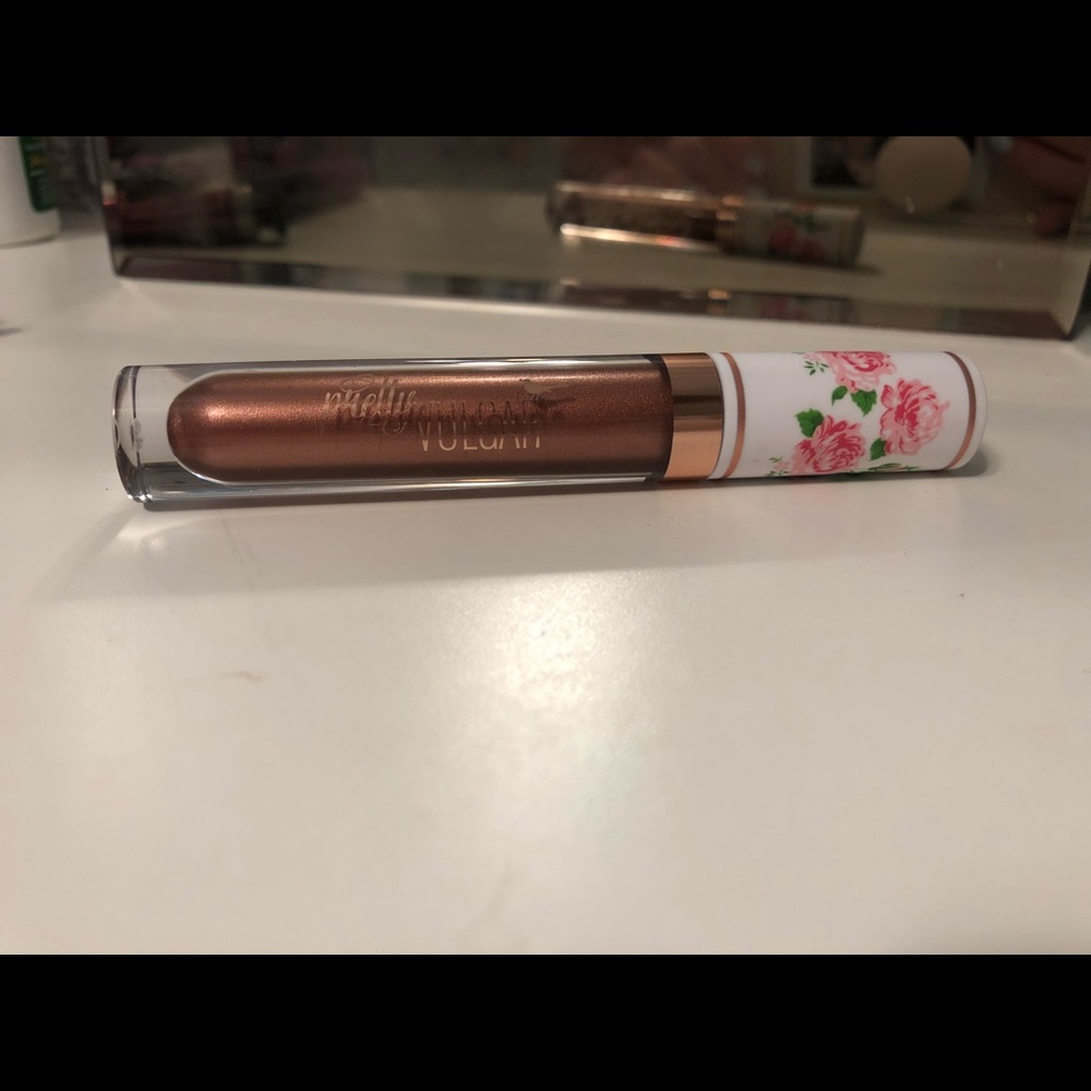 Pretty Vulgar lip stain